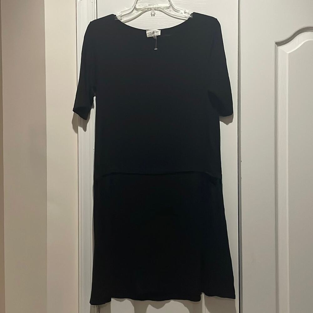Thyme & Honey s black scoop nexk short sleeve a line raton spandex very soft euc